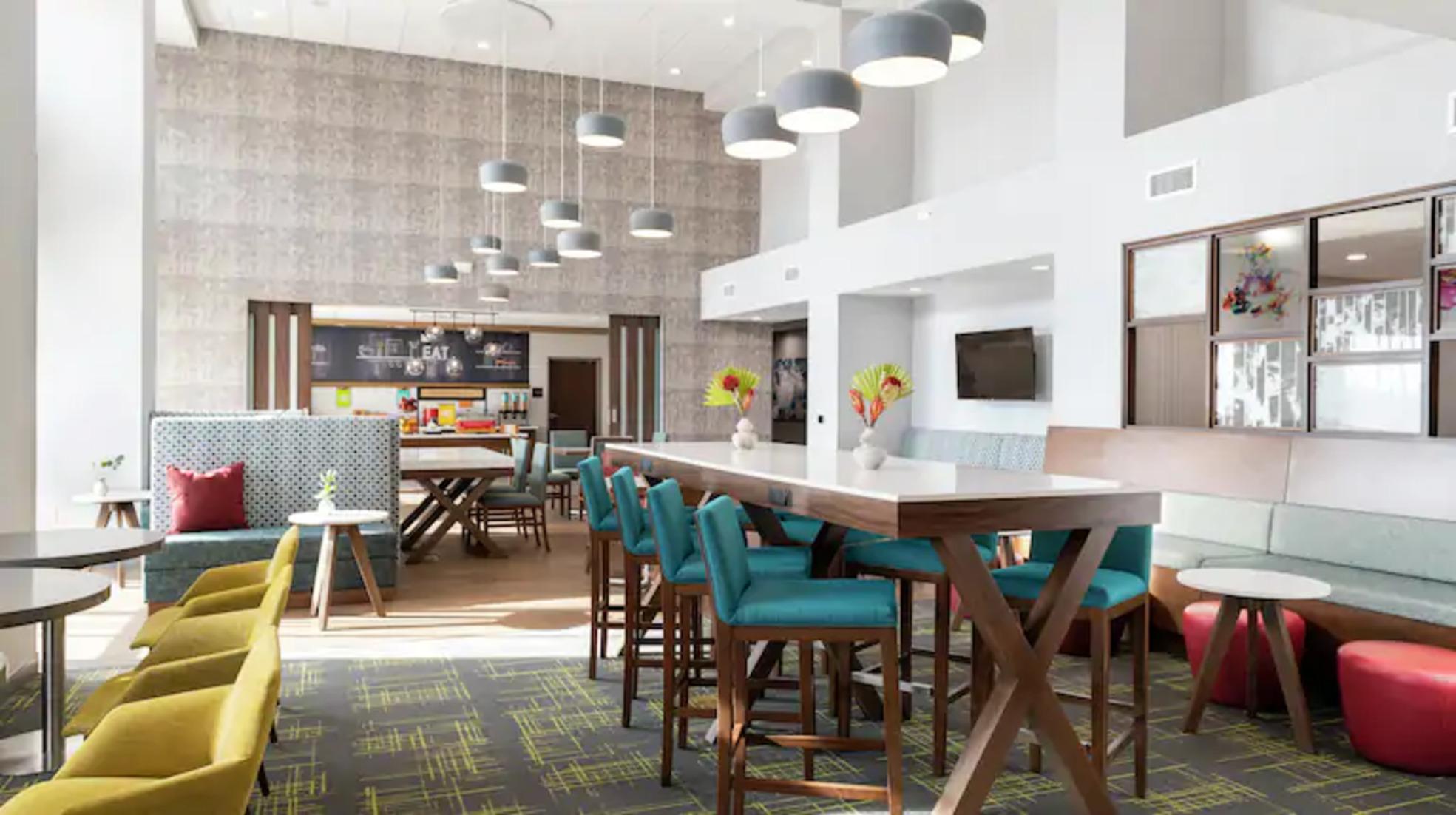 Hampton Inn & Suites Кин Экстерьер фото