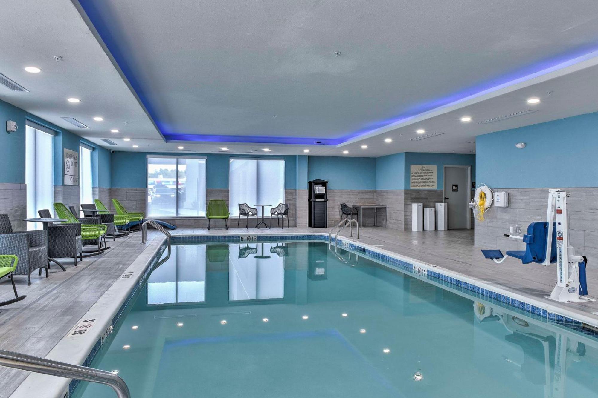 Hampton Inn & Suites Кин Экстерьер фото