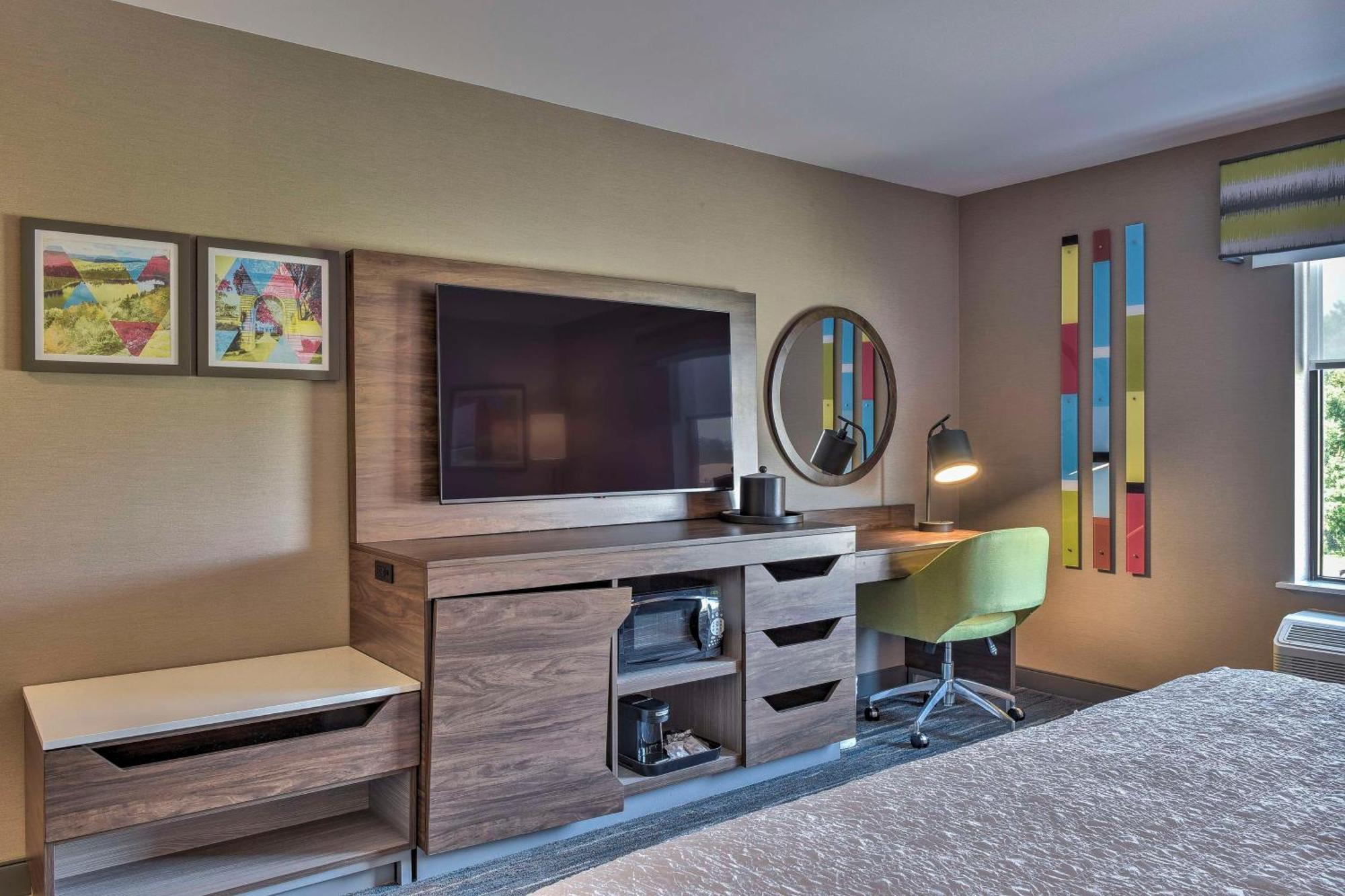 Hampton Inn & Suites Кин Экстерьер фото